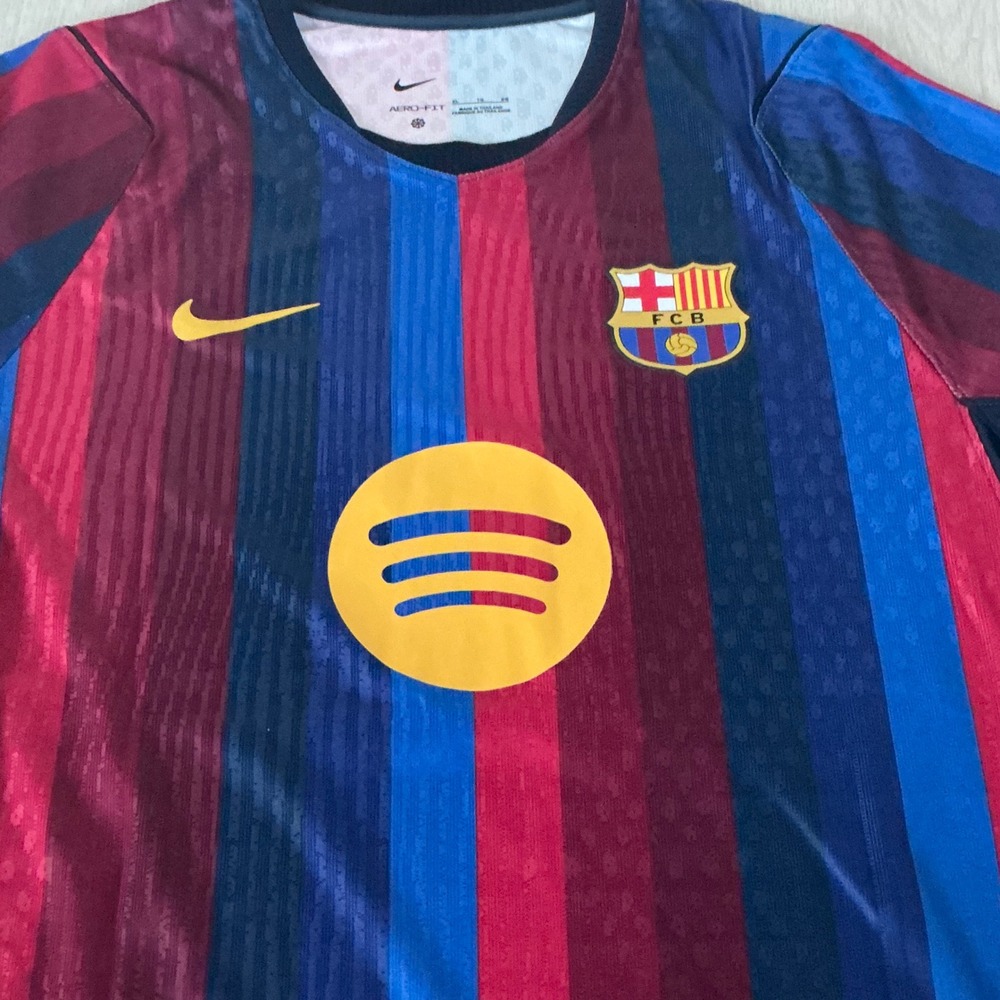 FC Barcelona Rodrigo #16 Nike jersey with Champions League - XL - Picture 7 of 10